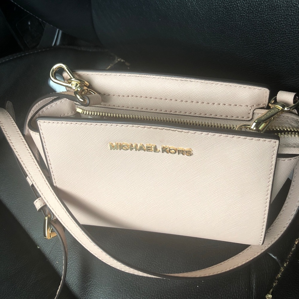 Michael Kors purse